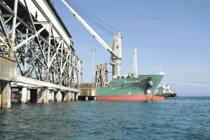 Copper concentrates loading at Carmen Copper Corp., Toledo City, Cebu